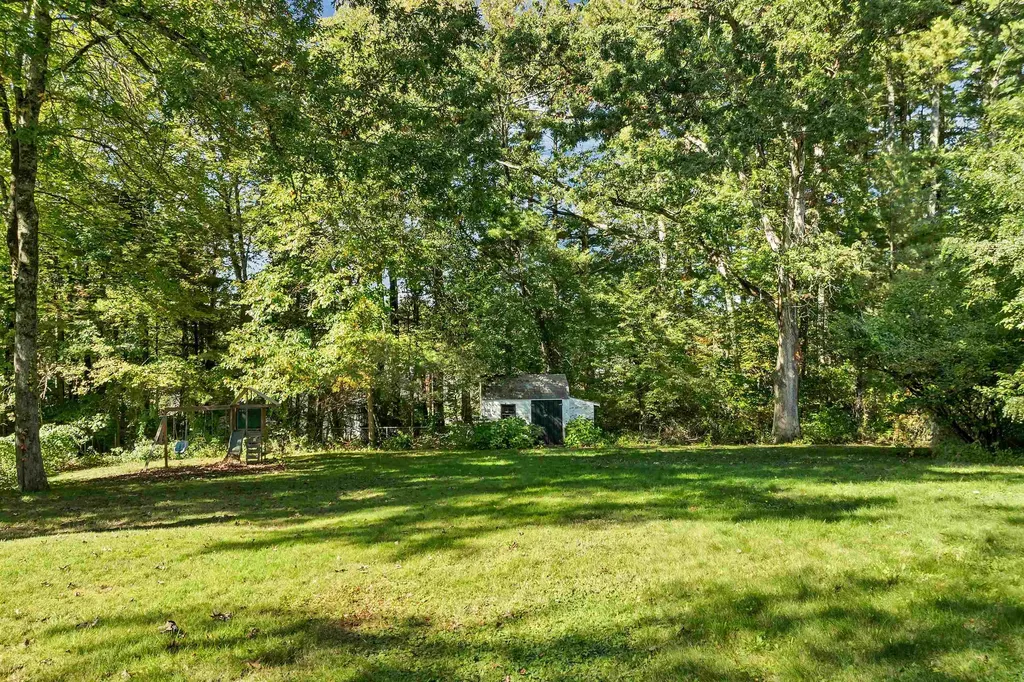 35 Fraser Drive Salem NH 03079