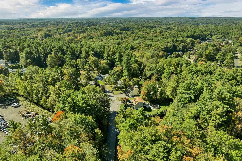 35 Fraser Drive Salem NH 03079