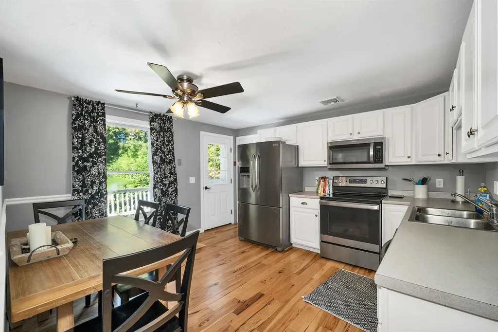 35 Fraser Drive Salem NH 03079