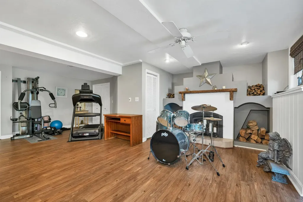 35 Fraser Drive Salem NH 03079