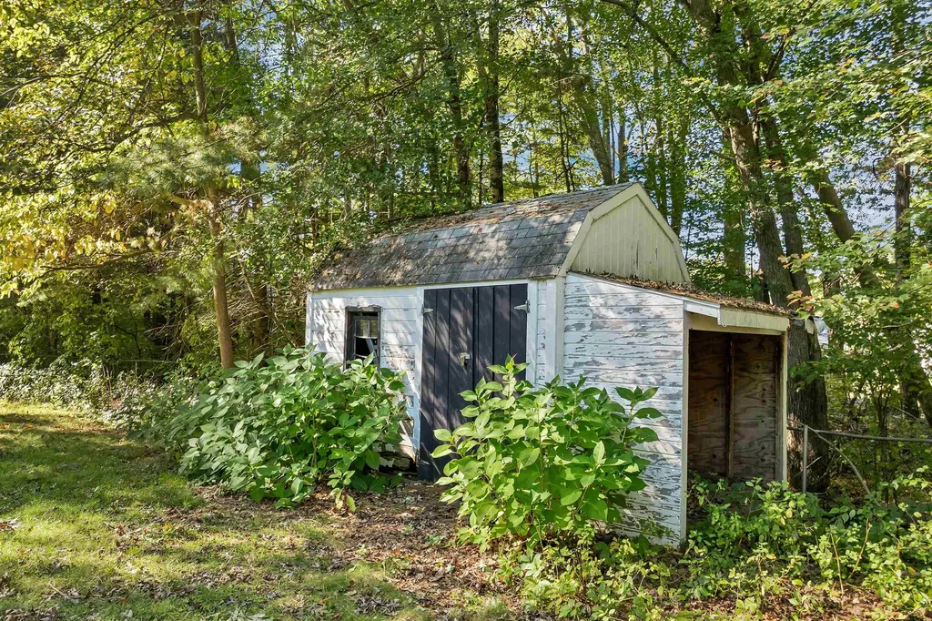 35 Fraser Drive Salem NH 03079