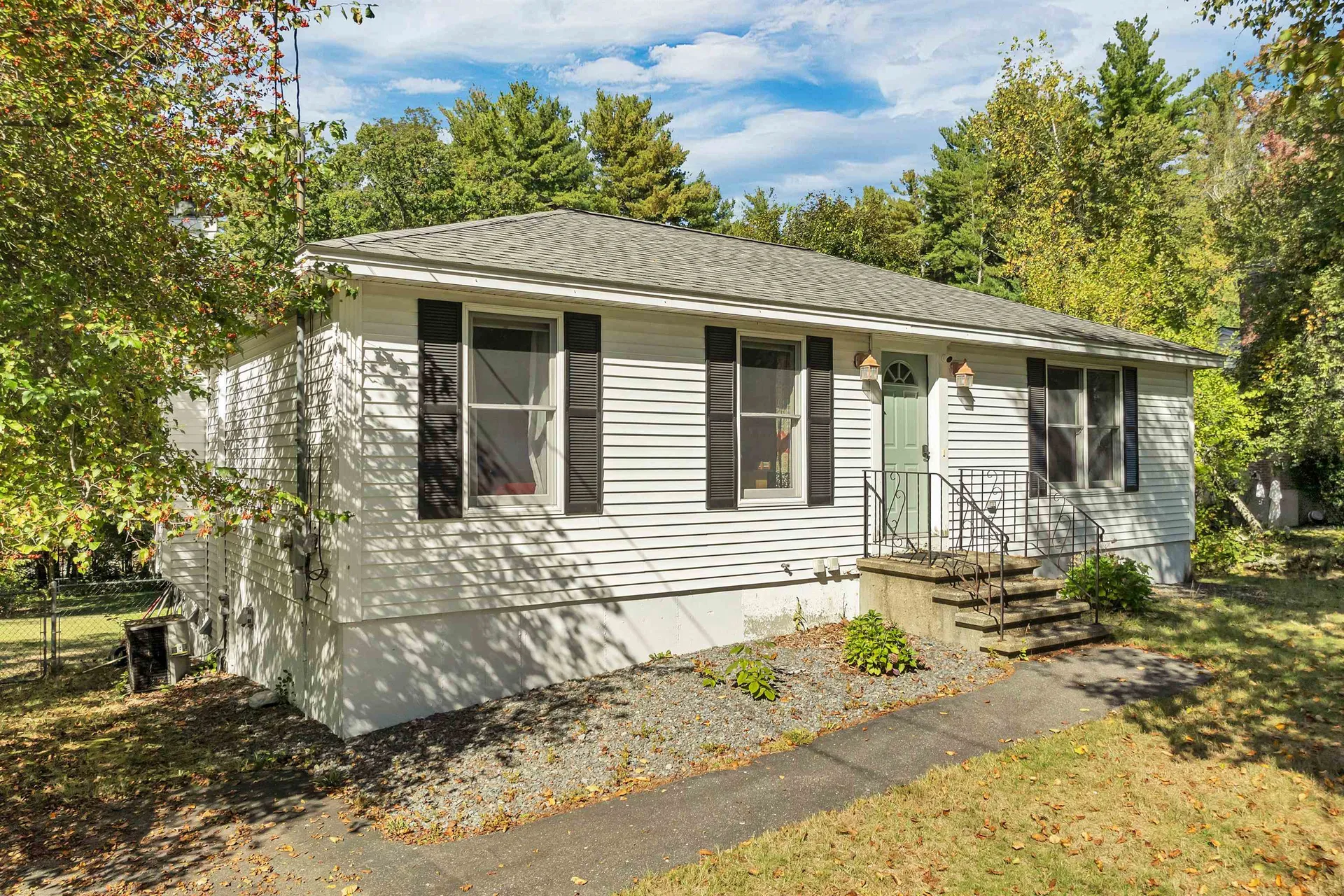 35 Fraser Drive Salem NH 03079