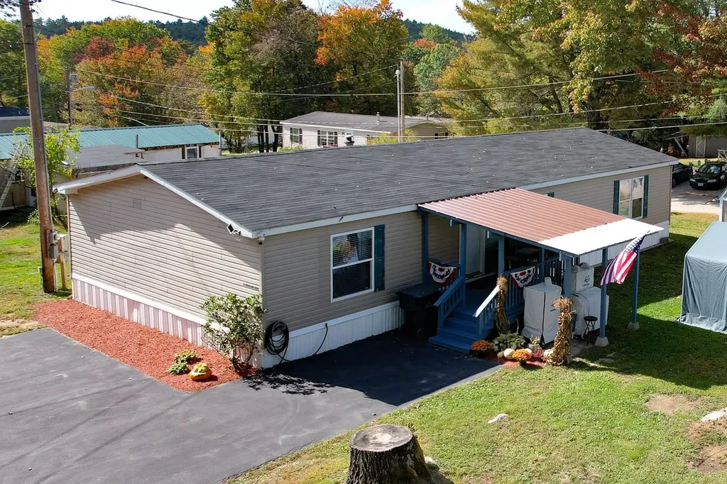 22 Woodlawn Drive Allenstown NH 03275