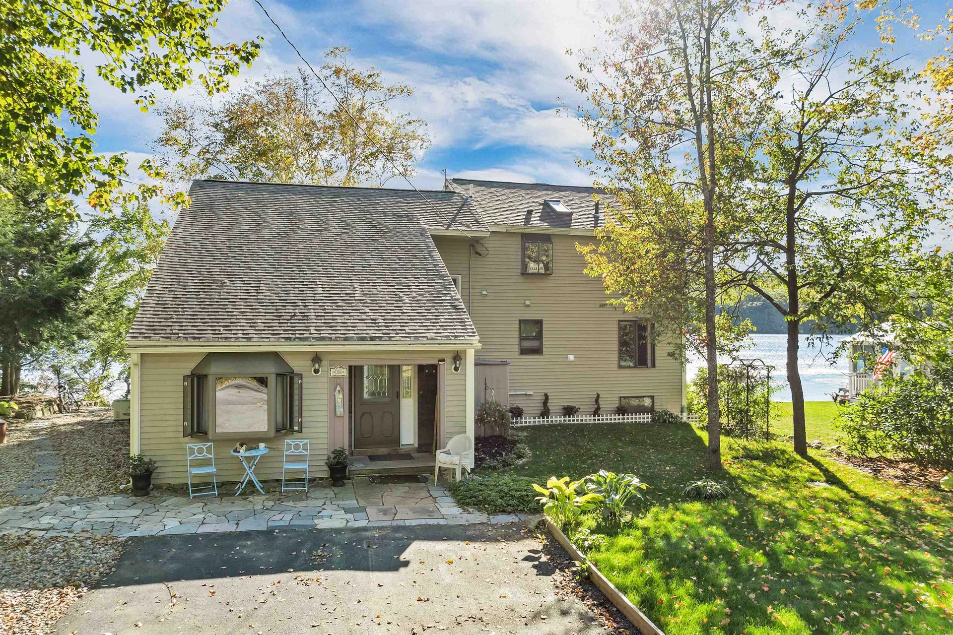 30 Holiday Shore Road Dunbarton NH 03046