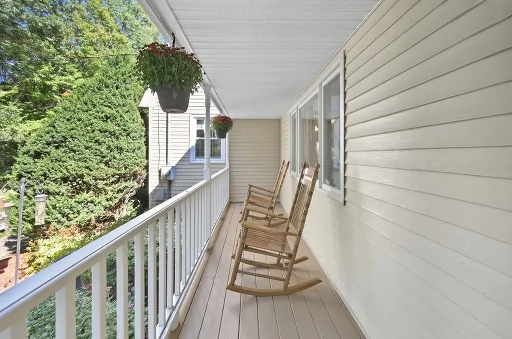 143 Colby Road Danville NH 03819