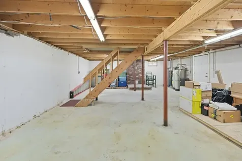 143 Colby Road Danville NH 03819