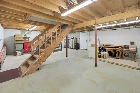 143 Colby Road Danville NH 03819