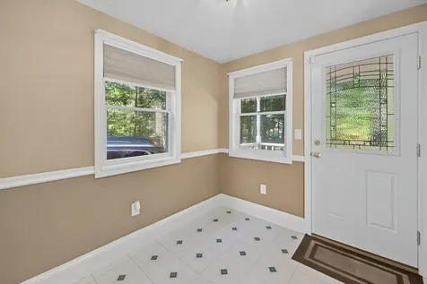 143 Colby Road Danville NH 03819