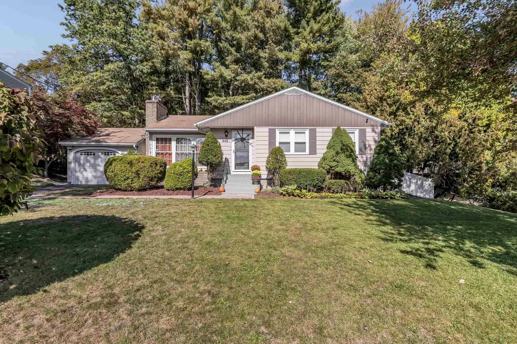 662 Amherst Street Manchester NH 03104