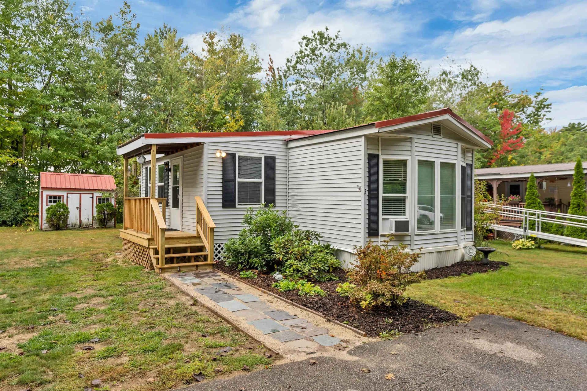 320 Old Lake Shore Road Gilford NH 03249