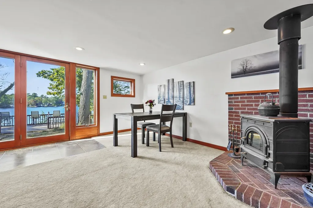 62 & 43 Wilders Grove Road Newton NH 03858