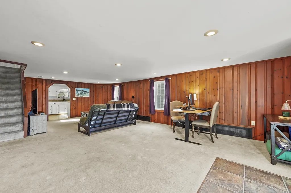 62 & 43 Wilders Grove Road Newton NH 03858