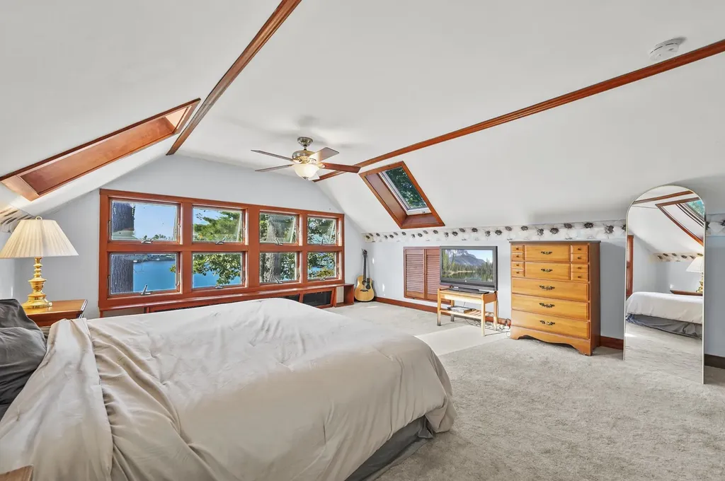 62 & 43 Wilders Grove Road Newton NH 03858