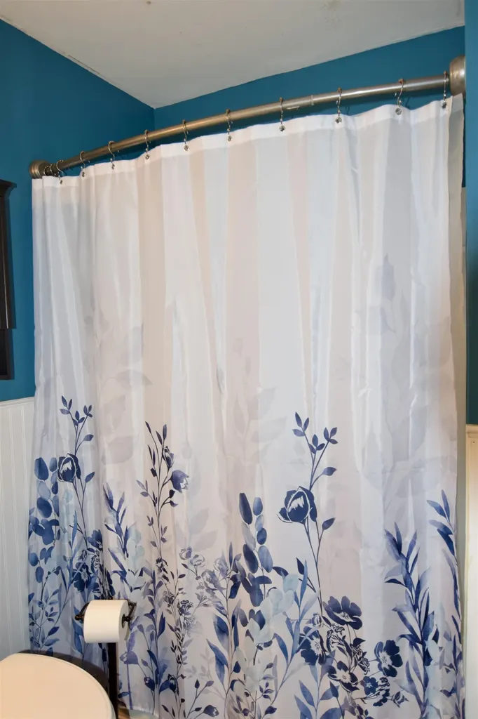 4 Anderson Street Claremont NH 03743