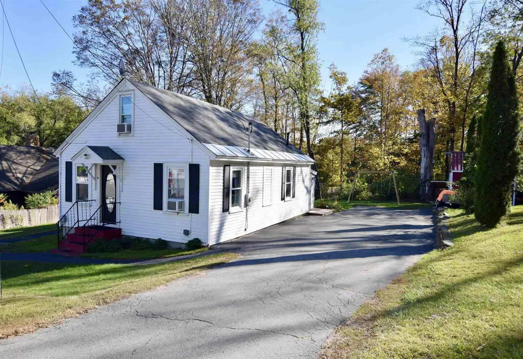 4 Anderson Street Claremont NH 03743