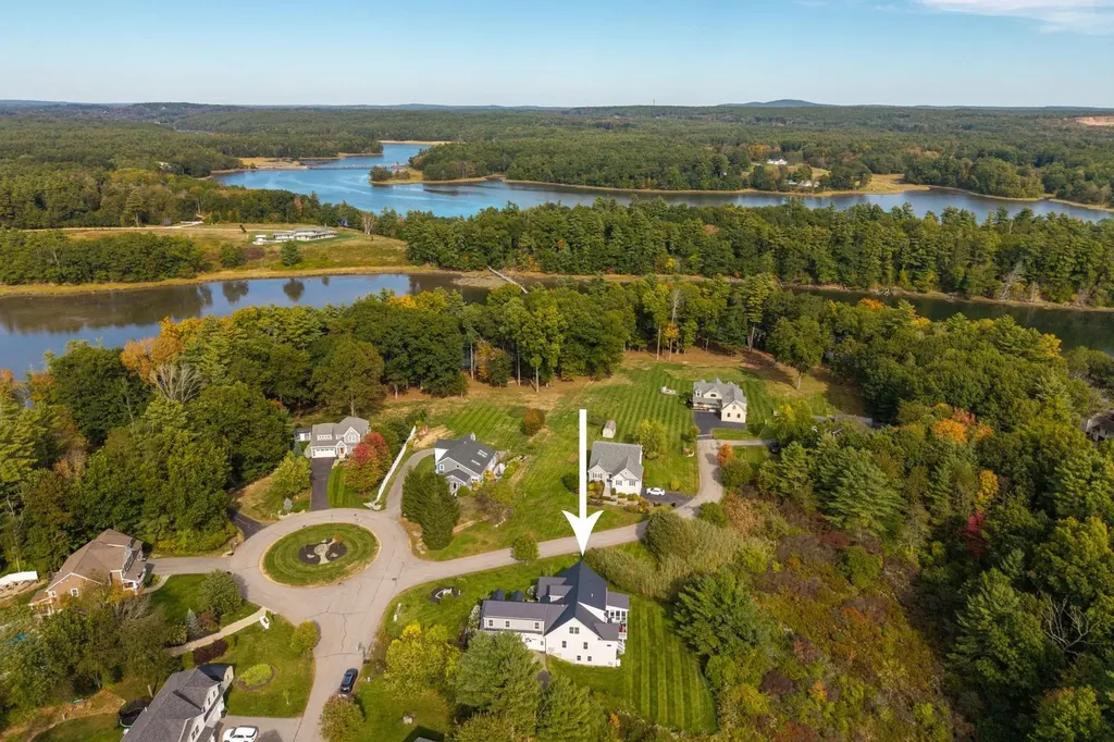 19 Schooner Drive Dover NH 03820