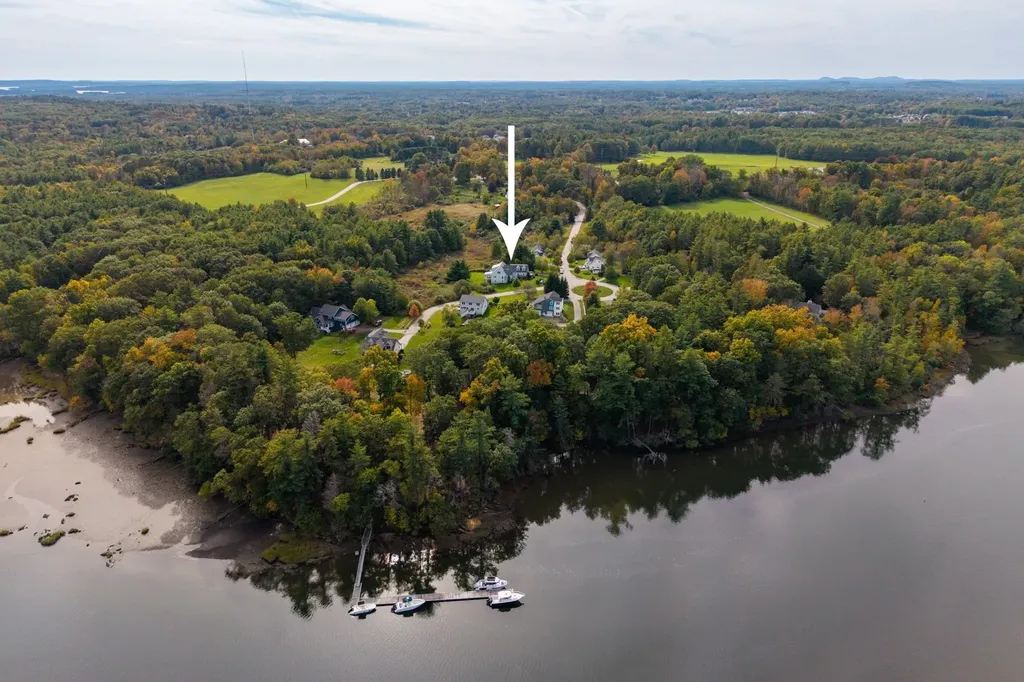 19 Schooner Drive Dover NH 03820