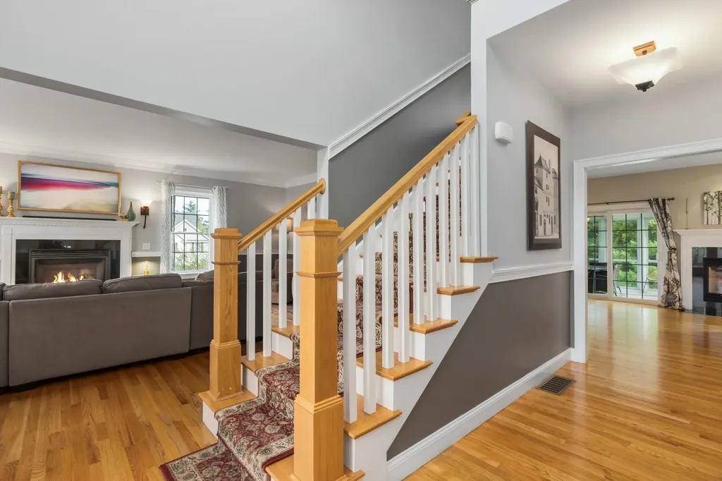 19 Schooner Drive Dover NH 03820