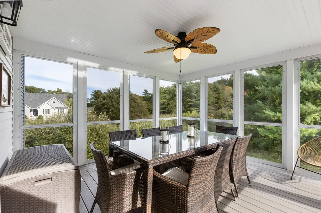 19 Schooner Drive Dover NH 03820