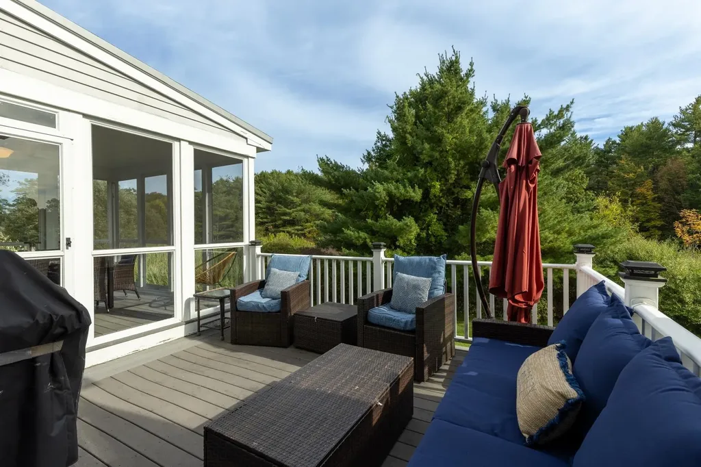 19 Schooner Drive Dover NH 03820