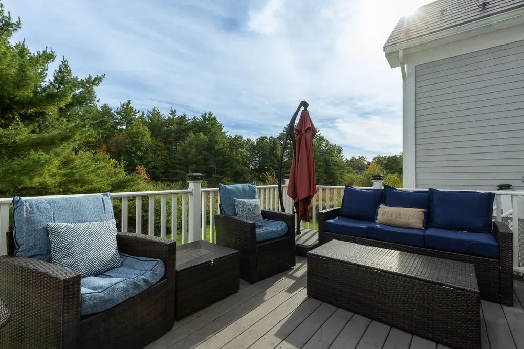 19 Schooner Drive Dover NH 03820