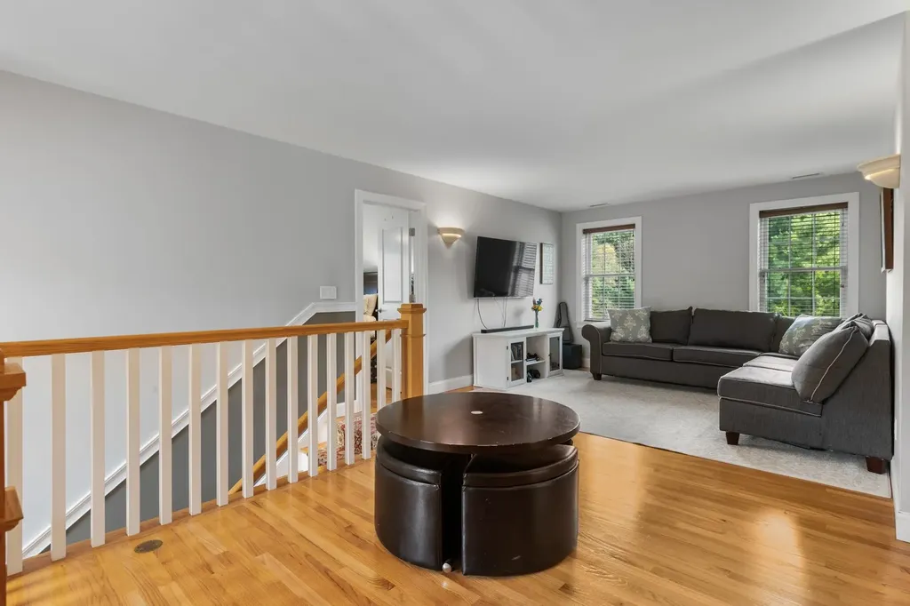 19 Schooner Drive Dover NH 03820