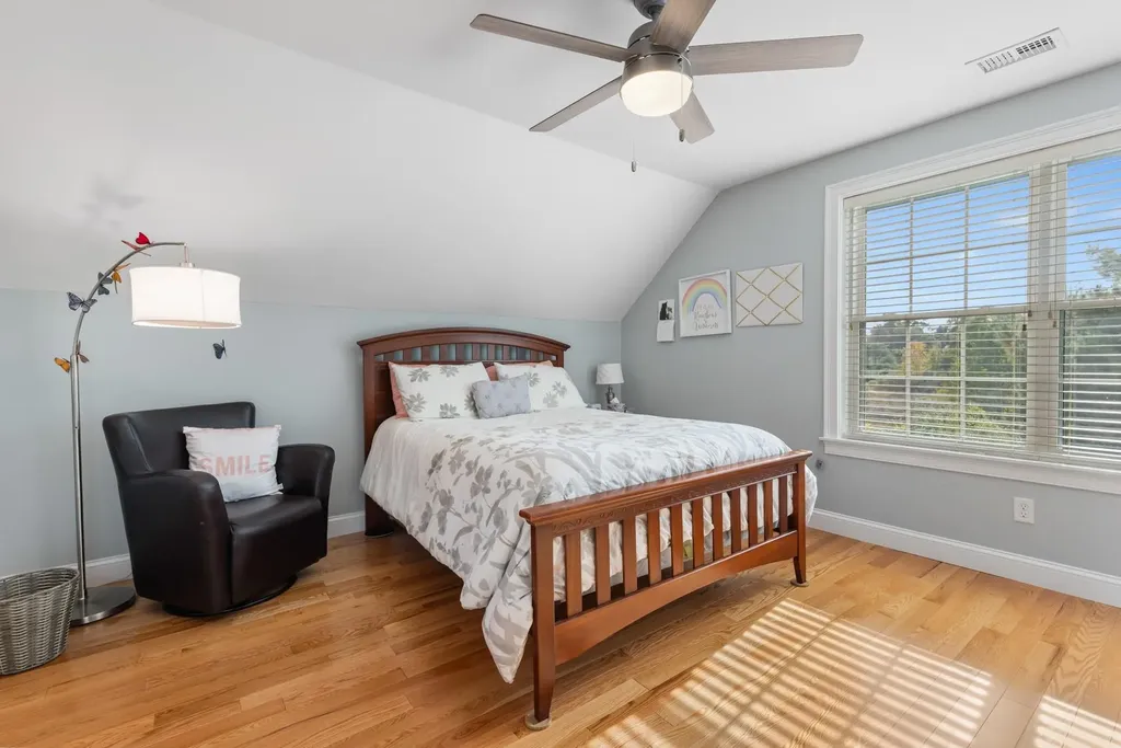 19 Schooner Drive Dover NH 03820