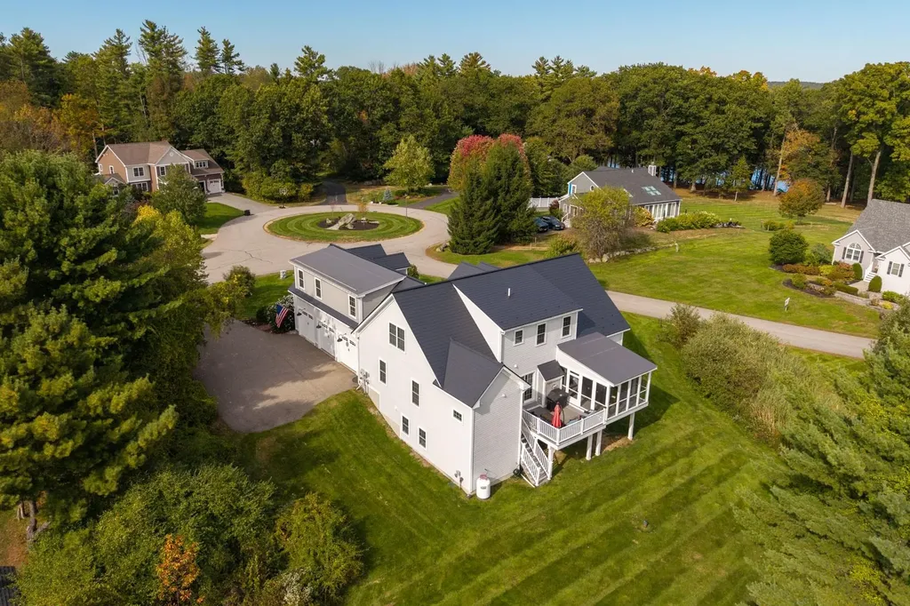 19 Schooner Drive Dover NH 03820