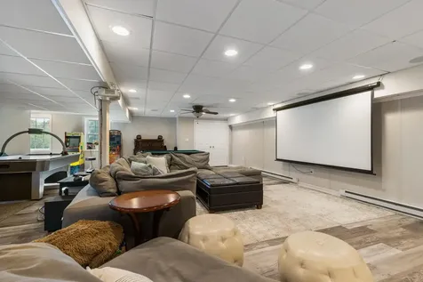 19 Schooner Drive Dover NH 03820