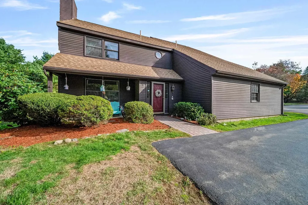 64 Stacey Circle Windham NH 03087