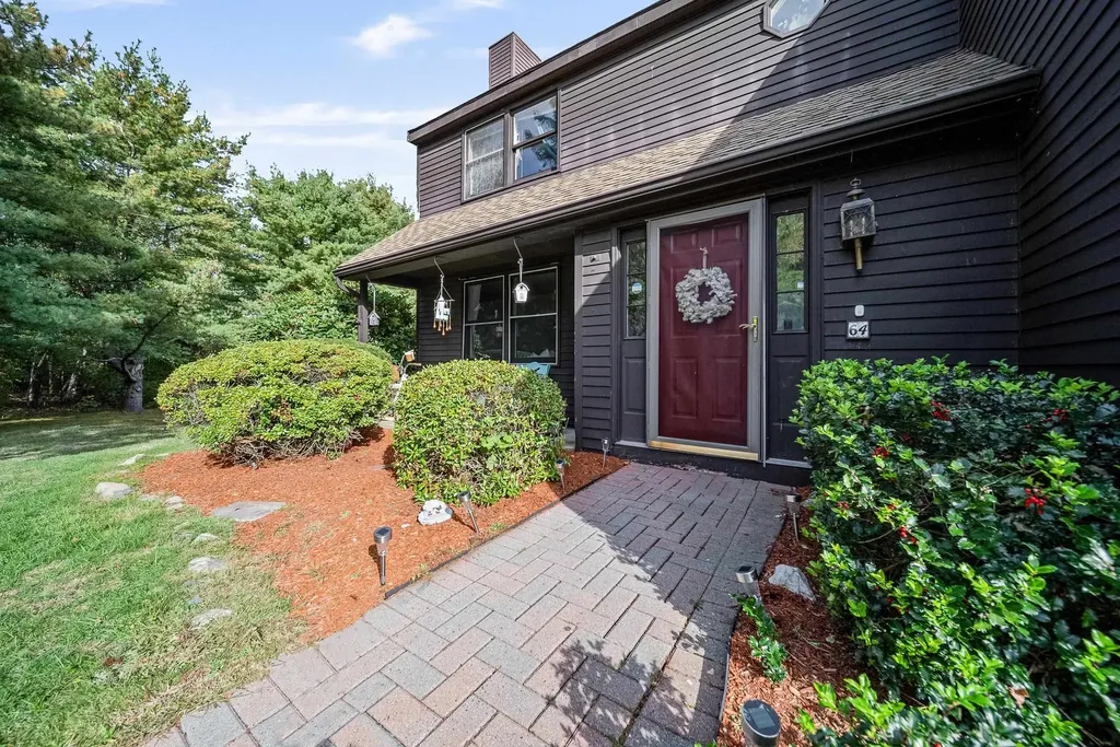 64 Stacey Circle Windham NH 03087