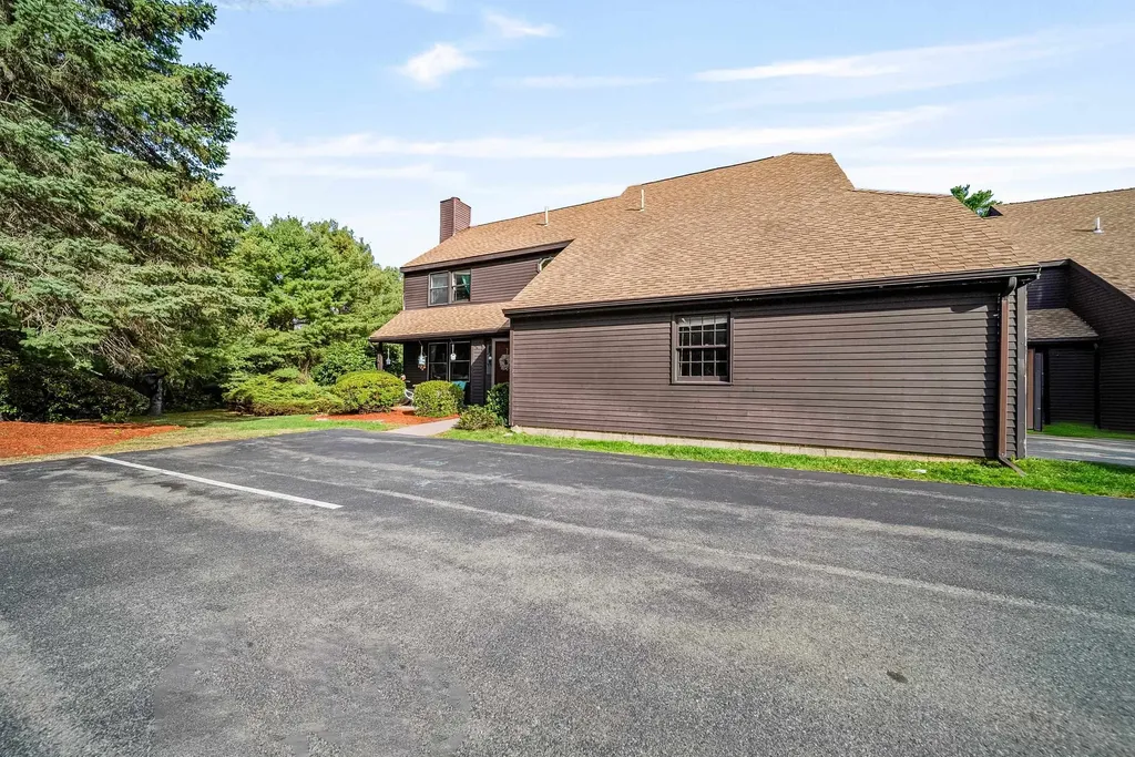 64 Stacey Circle Windham NH 03087