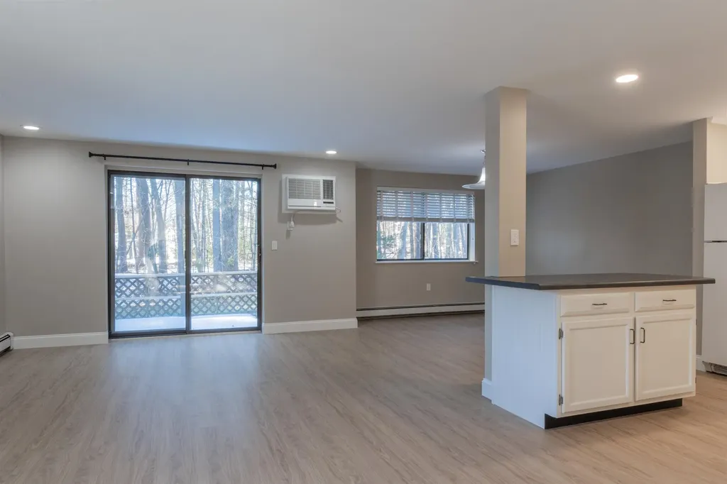 185 Indian Rock Road Merrimack NH 03054