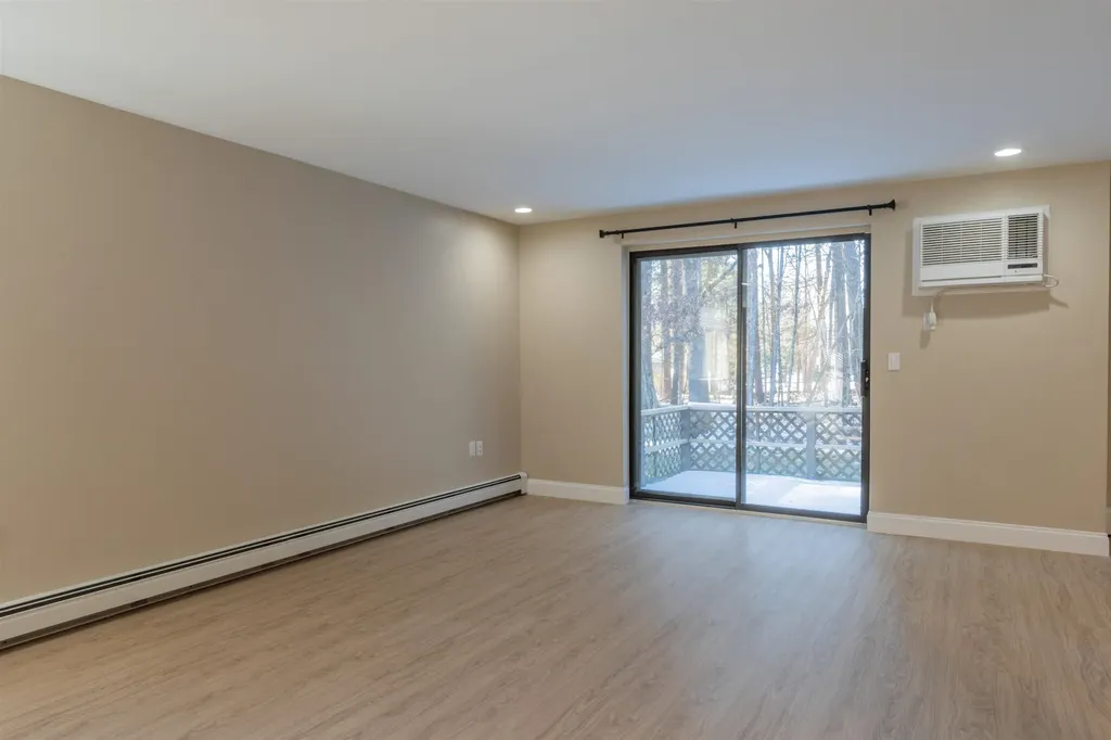 185 Indian Rock Road Merrimack NH 03054