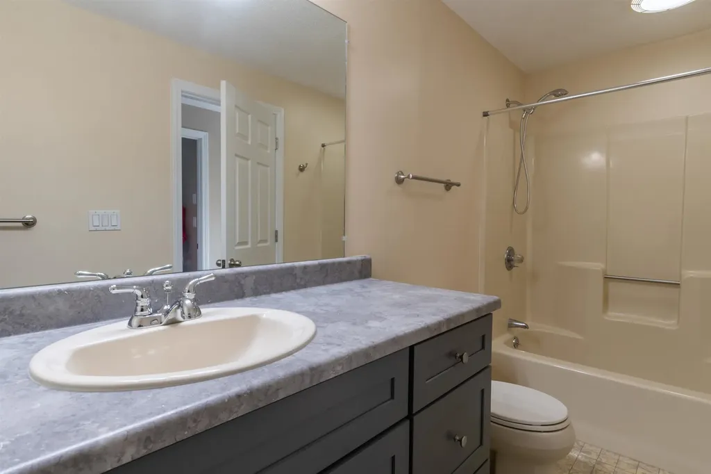 185 Indian Rock Road Merrimack NH 03054