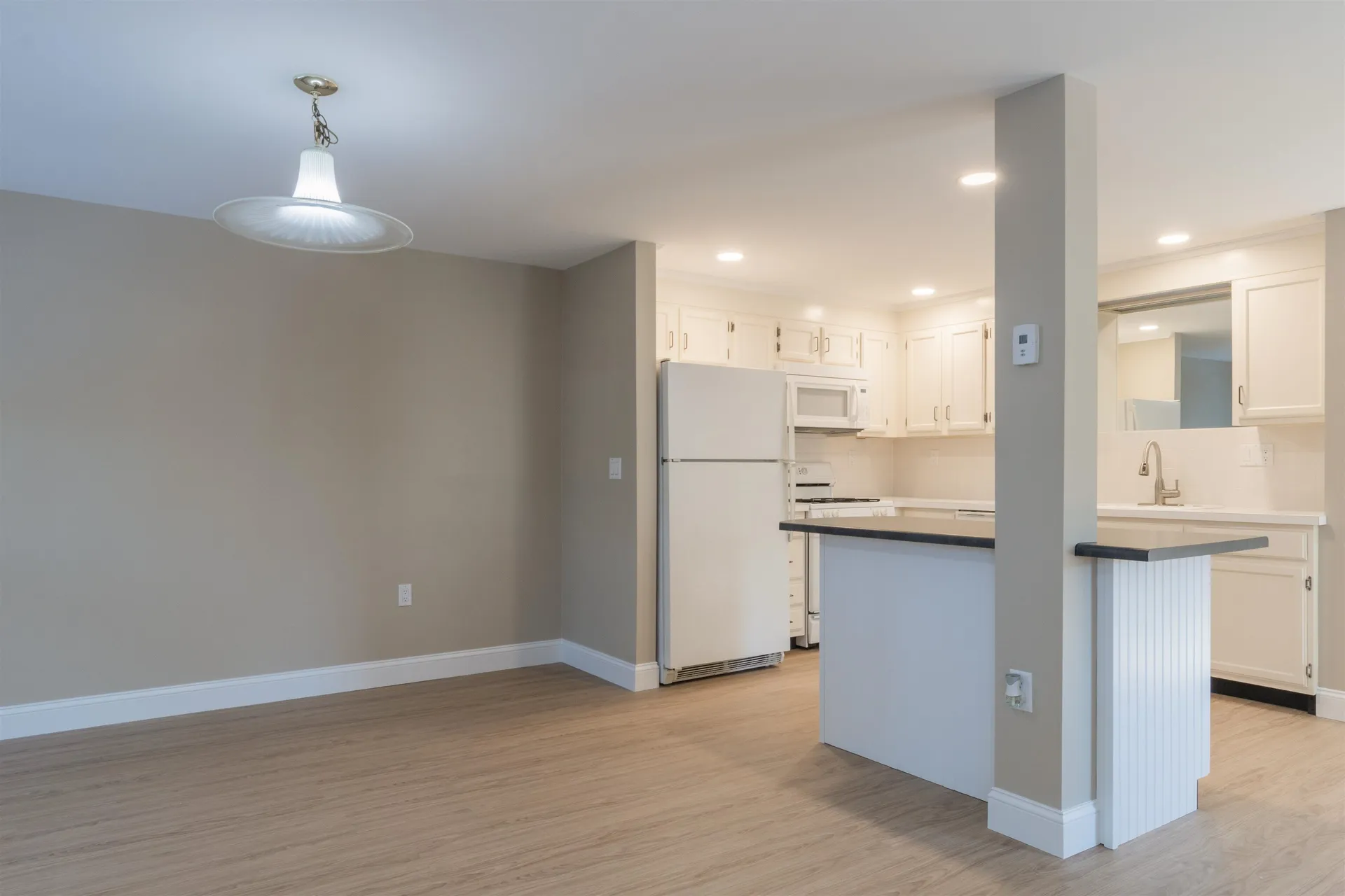 185 Indian Rock Road Merrimack NH 03054