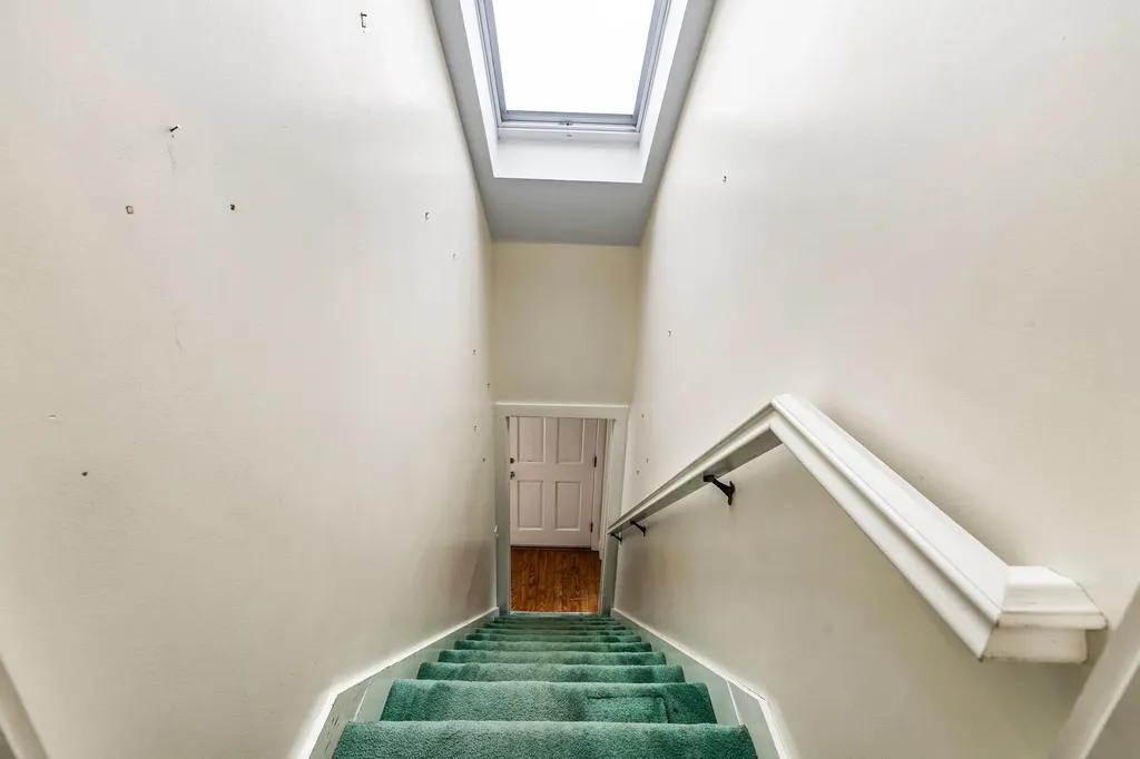 385 Seamans Road New London NH 03257