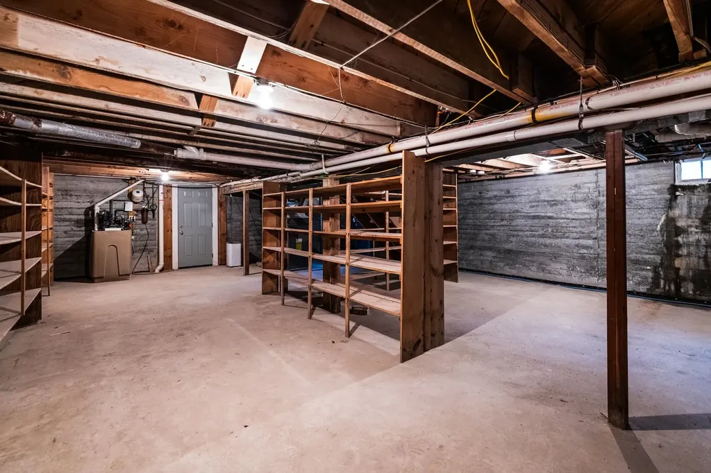 385 Seamans Road New London NH 03257