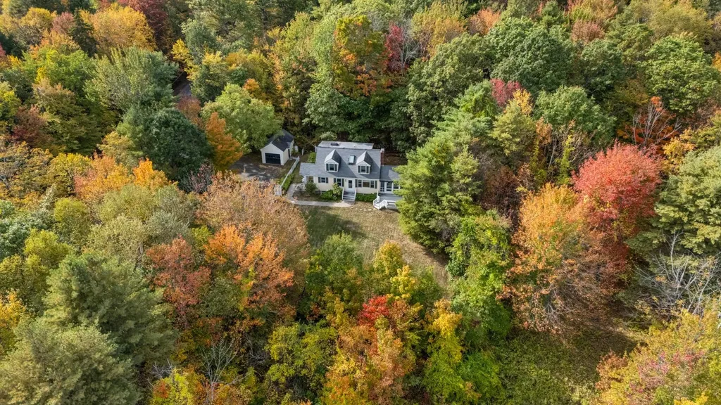 385 Seamans Road New London NH 03257