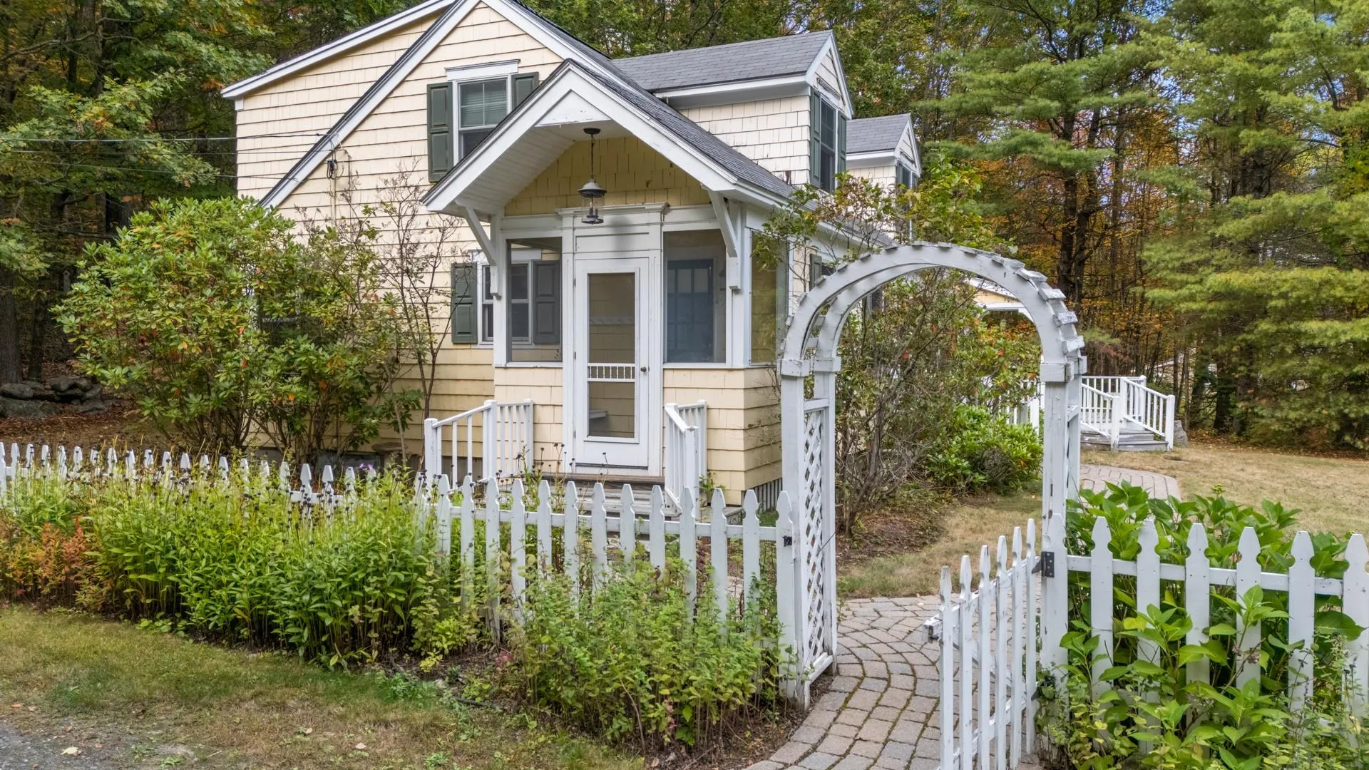 385 Seamans Road New London NH 03257