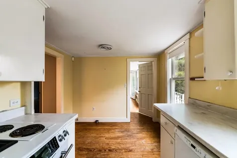 385 Seamans Road New London NH 03257