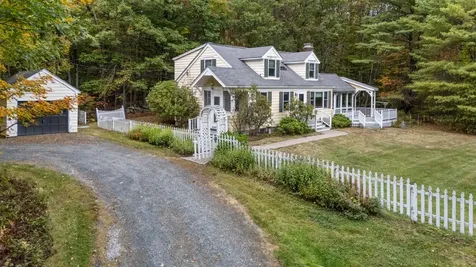 385 Seamans Road New London NH 03257