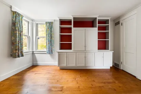 385 Seamans Road New London NH 03257