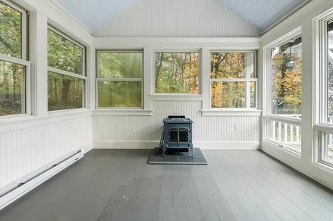 385 Seamans Road New London NH 03257