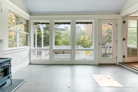 385 Seamans Road New London NH 03257