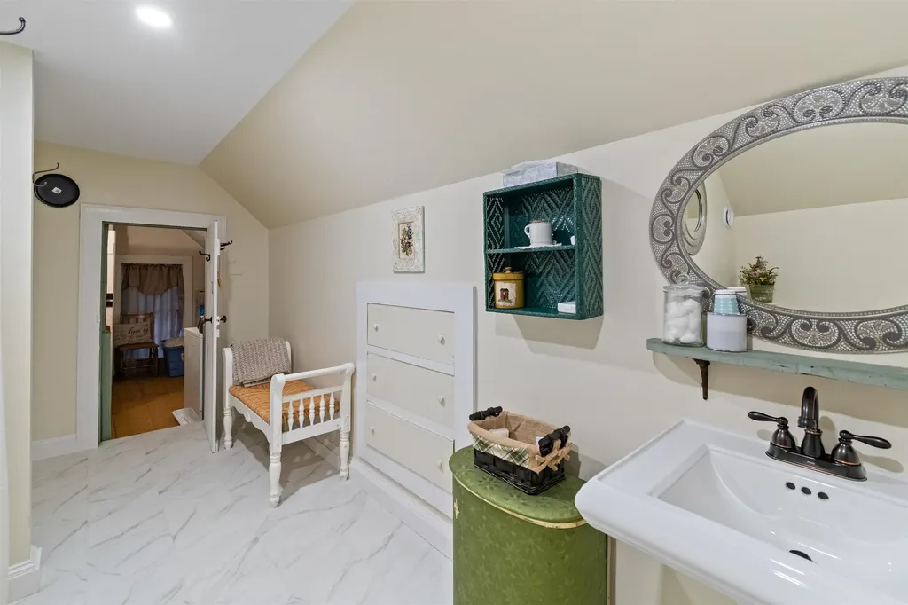 123 North Road Fairfield VT 05455