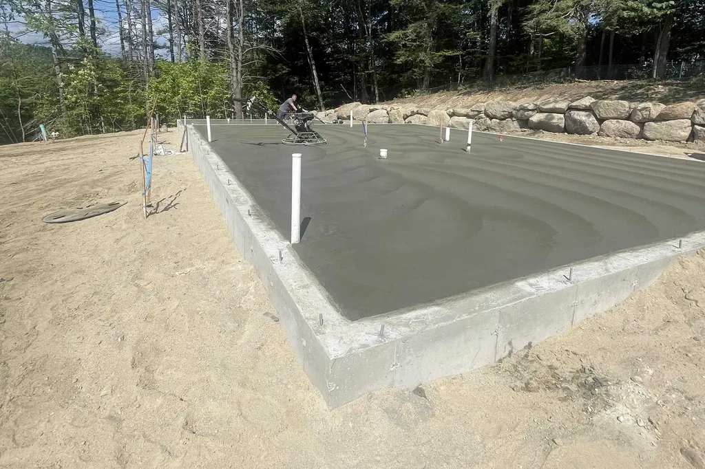 39 Lucy Lane Peterborough NH 03458