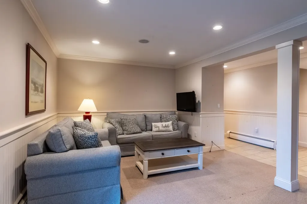 108 Mountains Edge Road West Windsor VT 05037