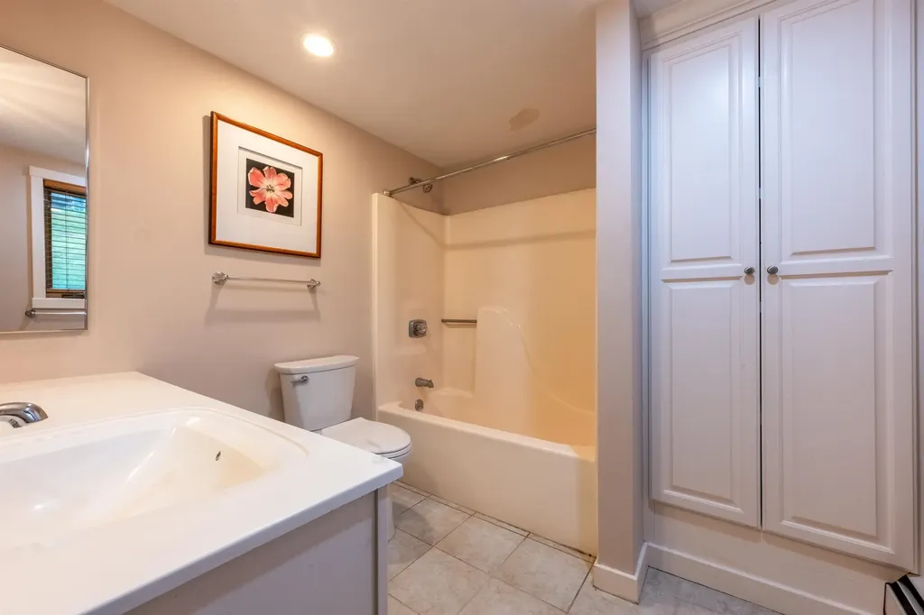 108 Mountains Edge Road West Windsor VT 05037