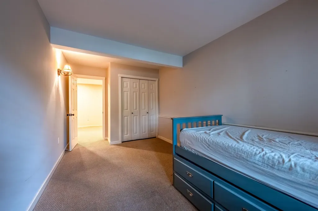 108 Mountains Edge Road West Windsor VT 05037